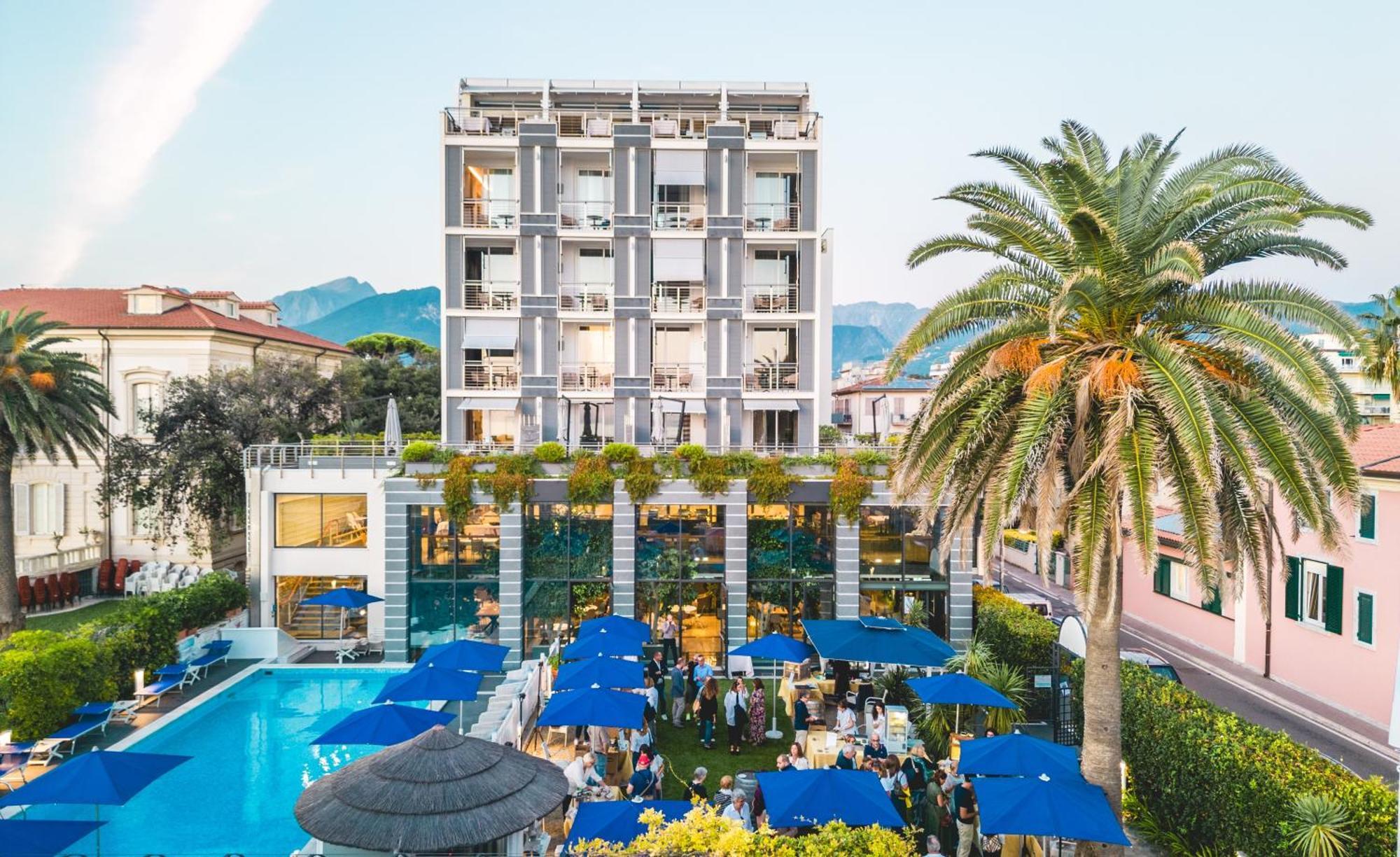 Hotel Excelsior Marina di Massa Exterior foto