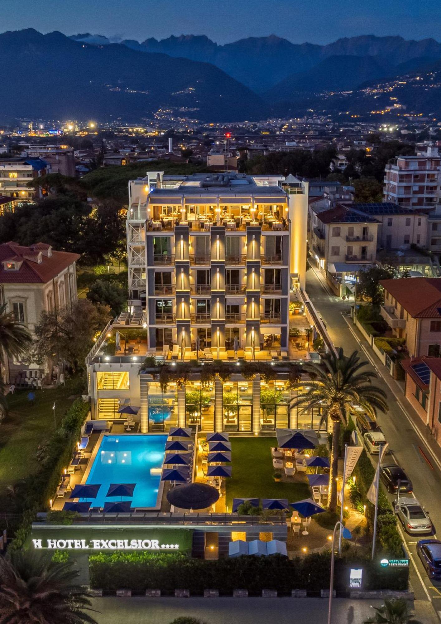 Hotel Excelsior Marina di Massa Exterior foto